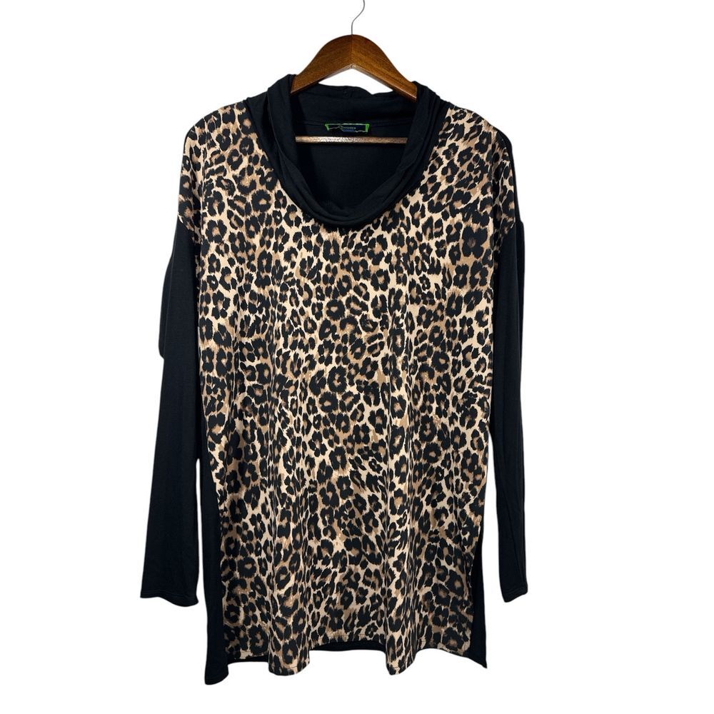 C Wonder  tunic animal print  blouse‎ size S Women Long Sleeve